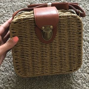 NWT summery straw / wicker / rattan cross body
